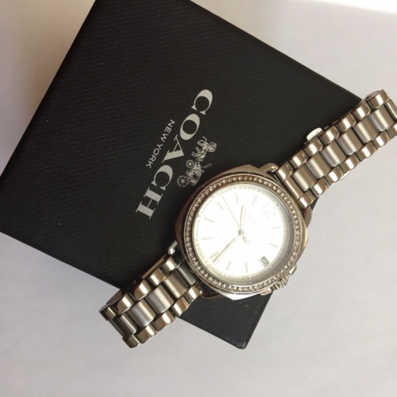 Coach Watch with Date and crystals around face - Picture 3 of 14